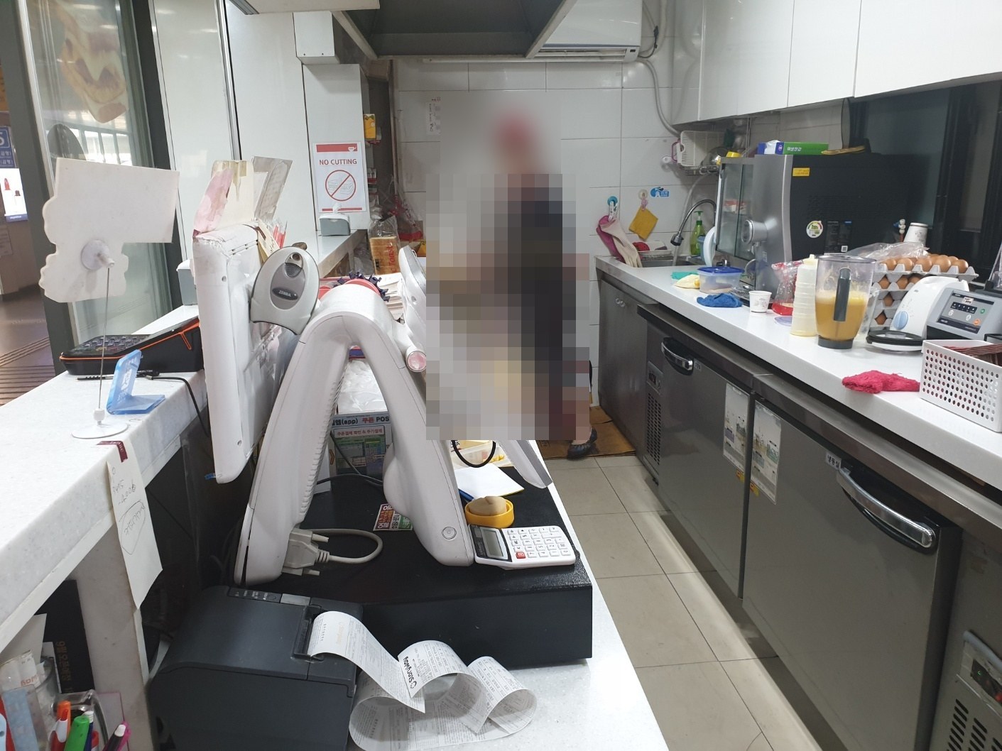 구로 상가 매장 철거 작업 전 내부